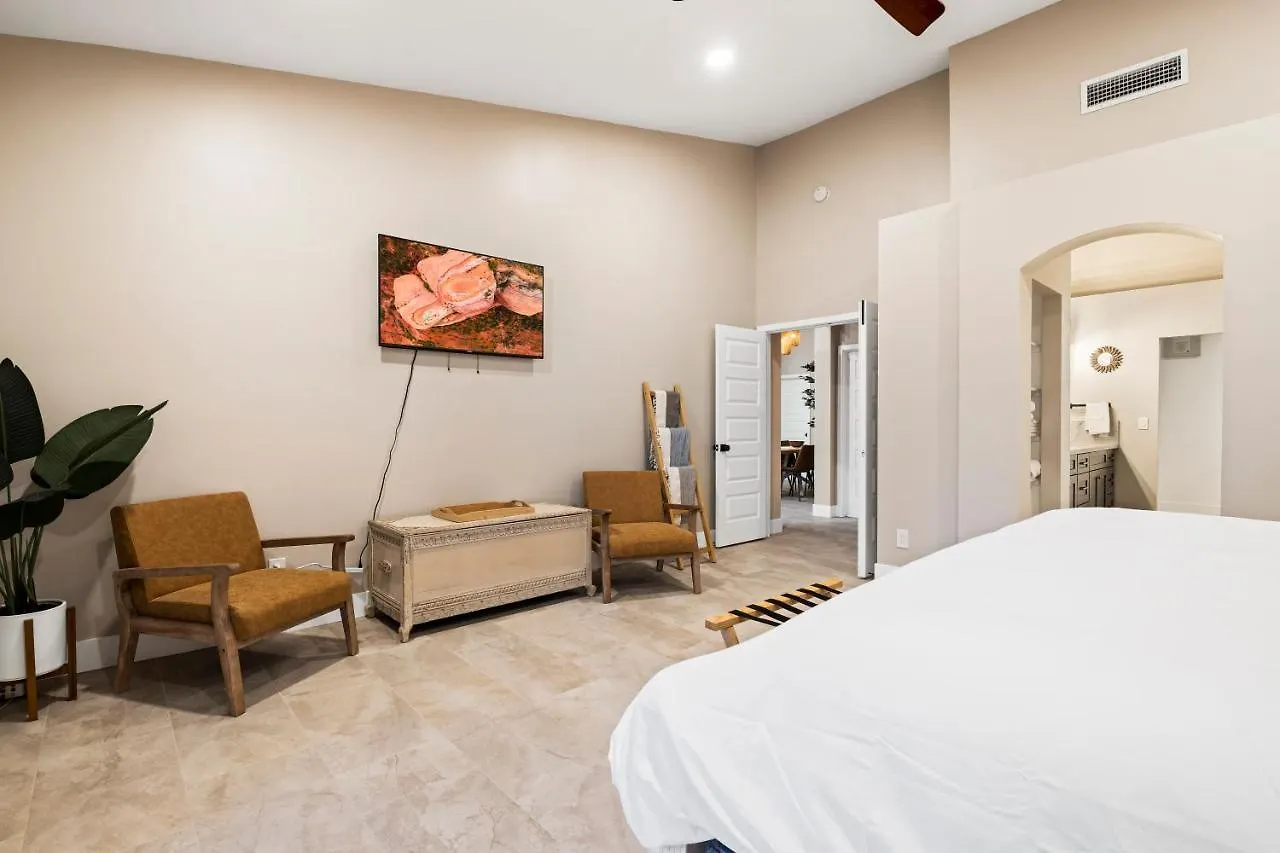 Holiday home King Bed - High End -Westgate Villa. Avondale United States