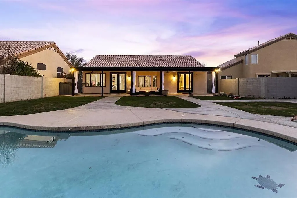 King Bed - High End -Westgate Villa. Avondale 0*,