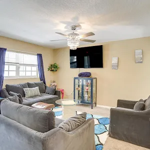 https://colorful-clearwater-home-about-5-mi-to-the-beach.hotelstampa.org